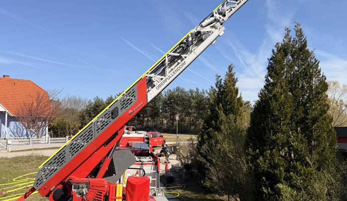 DLK 23-12 im Einsatz
